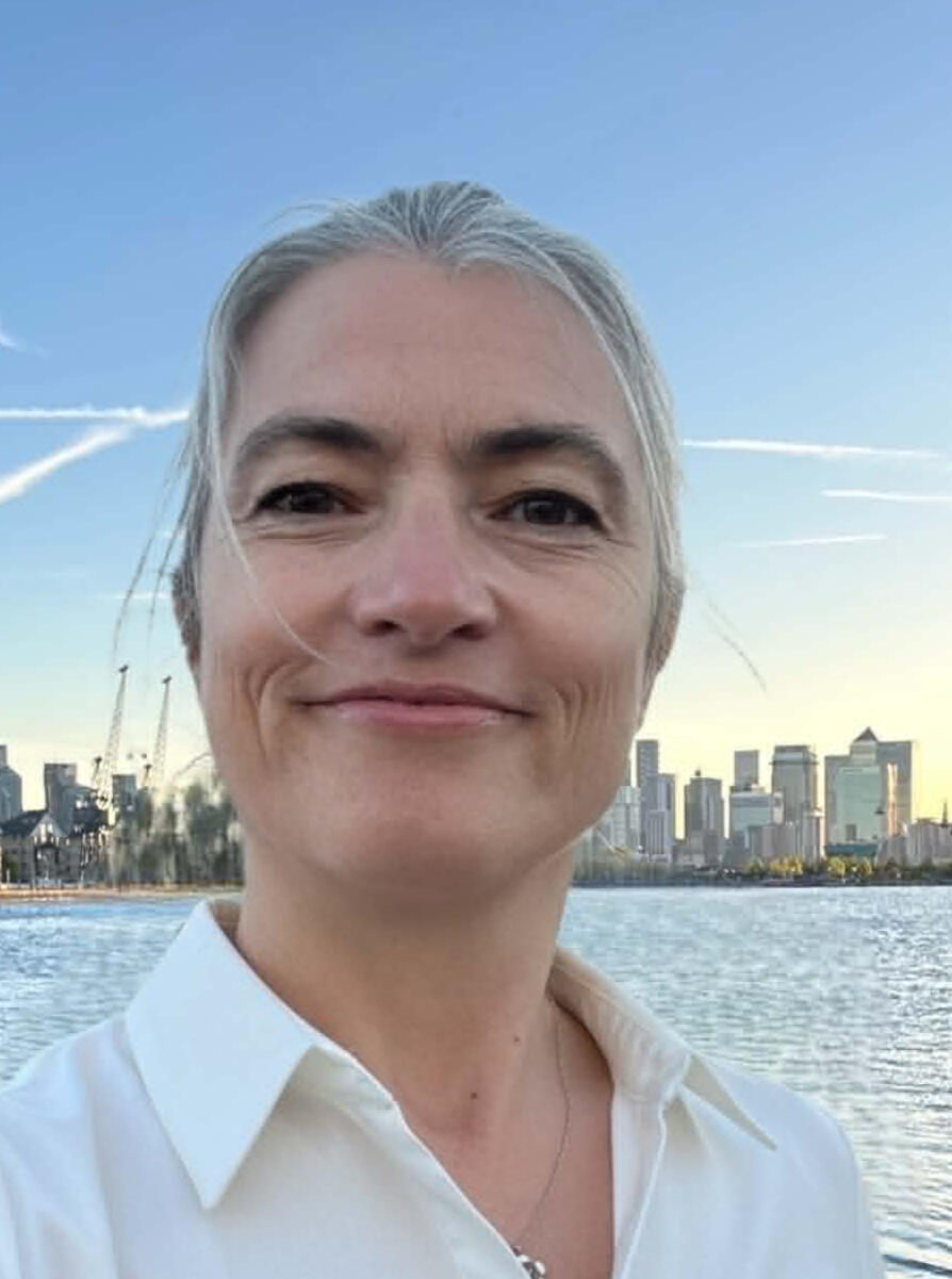 SOMA Breathwork instructor and bodywork therapist Feel lighter, relaxed and re-energised